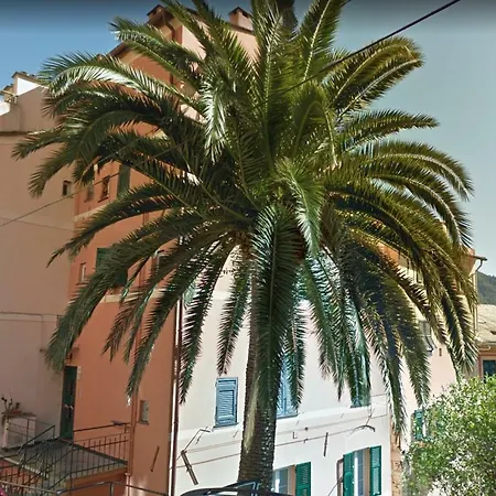 Embarcadero - & Gateway To Portofino