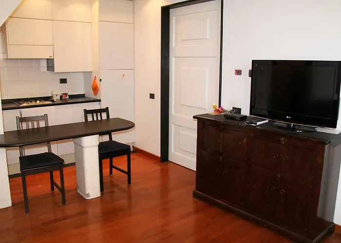 Embarcadero - & Gateway To Portofino *